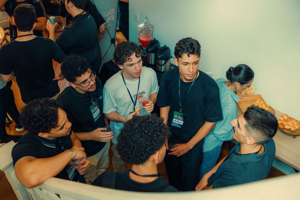 Networking entre participantes do evento